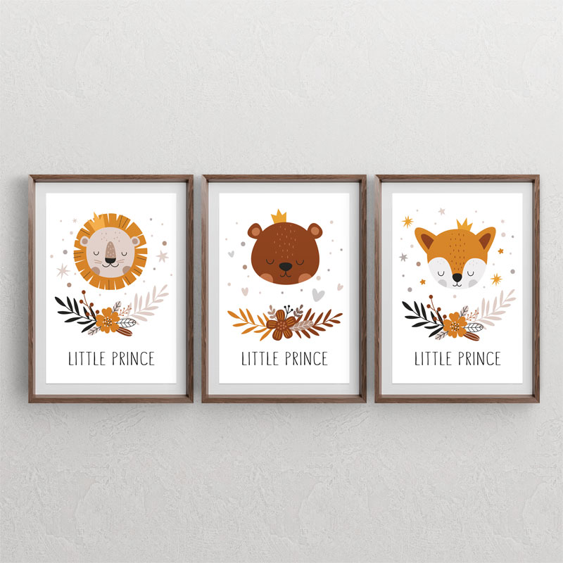 ست سه تابلوی کودکانه وکتوری و گرافیکی مینیمال با طرح های شیر ، خرس و روباه و نوشته LLittle Prince