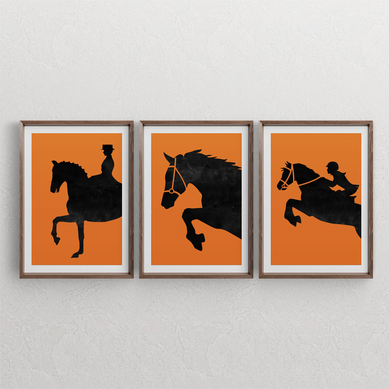 ست سه تابلوی دکوراتیو با تم نارنجی و طرح مینیمال از اسب و سوارکار زن