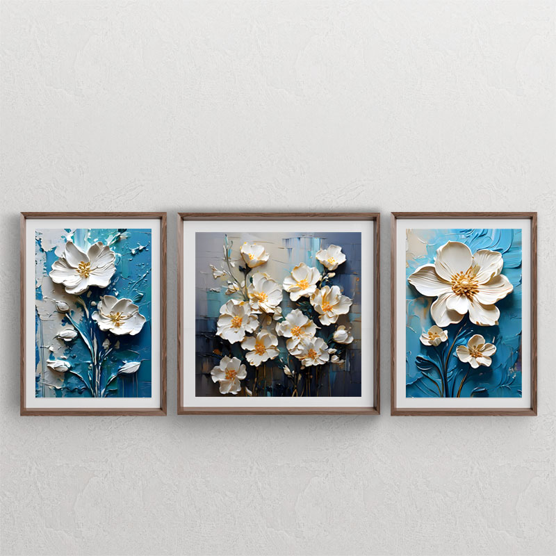 ست سه تابلوی دکوراتیو نقاشی دیجیتال (ایلاستریتور) با طرح گلهای گچکاری شده سه بعدی سفید و شکوفه